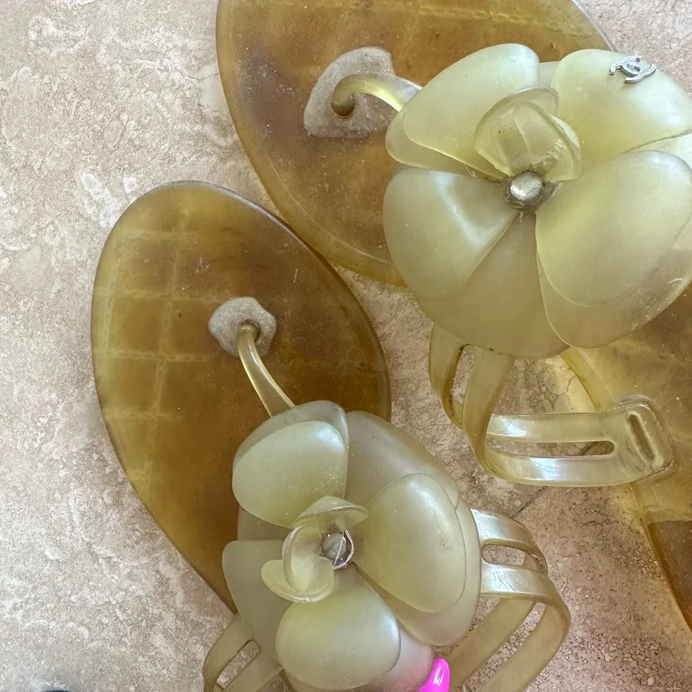 CHANEL Yellow Jelly Camellia Toe-Post Sandals